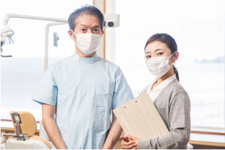 歯科医師と歯科衛生士